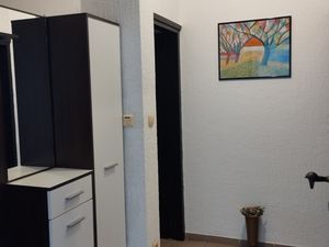 23998662-Ferienwohnung-6-Omišalj-300x225-3