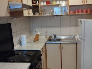 23998662-Ferienwohnung-6-Omišalj-300x225-4