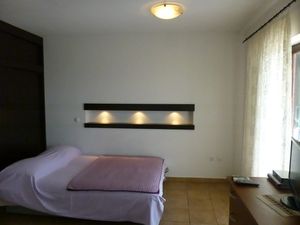 23998663-Ferienwohnung-4-Omišalj-300x225-1