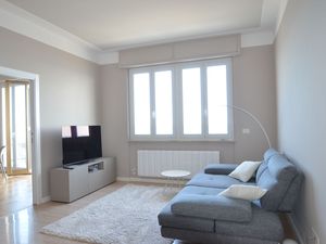 24053221-Ferienwohnung-4-Oneglia-300x225-4