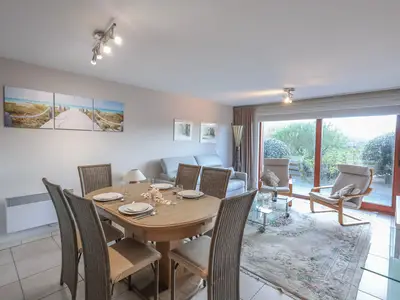 DiningRoom
