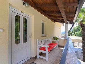 23779259-Ferienwohnung-6-Opatija-300x225-3