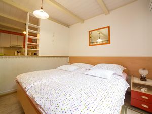 22452465-Ferienwohnung-2-Opatija-300x225-5