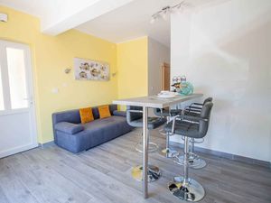 23959321-Ferienwohnung-3-Opatija-300x225-5