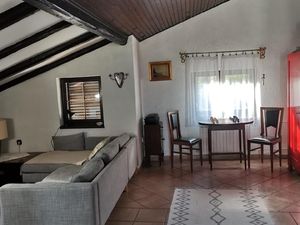 23445052-Ferienwohnung-5-Opatija-300x225-3