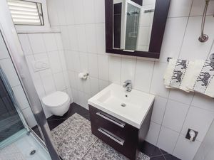 23739197-Ferienwohnung-3-Opatija-300x225-4