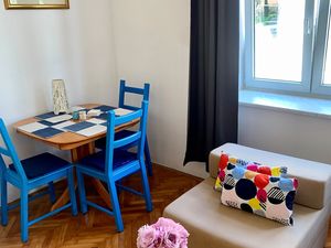 19646301-Ferienwohnung-3-Opatija-300x225-1