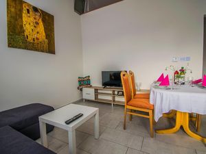 23388183-Ferienwohnung-4-Opatija-300x225-5