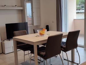 24059211-Ferienwohnung-4-Opatija-300x225-1