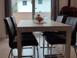 24059211-Ferienwohnung-4-Opatija-300x225-2