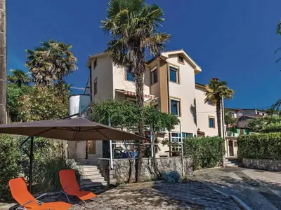 Ferienwohnung für 4 Personen (55 m²) in Opatija 1/10