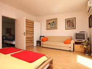 18951645-Ferienwohnung-5-Opric-300x225-5