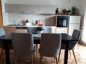 23929899-Ferienwohnung-5-Opric-300x225-3