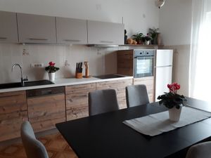 23929899-Ferienwohnung-5-Opric-300x225-4