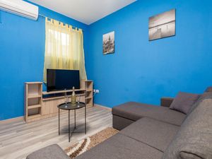 23754150-Ferienwohnung-4-Opric-300x225-2