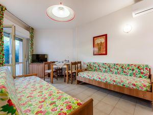 23744872-Ferienwohnung-5-Orbetello-300x225-2