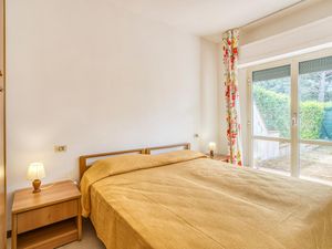 23744870-Ferienwohnung-4-Orbetello-300x225-5