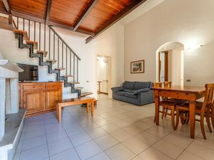 23757287-Ferienwohnung-7-Orbetello-300x225-3