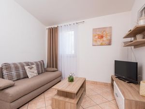 23566344-Ferienwohnung-6-Orebić-300x225-5