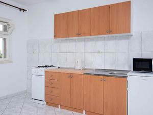 23297539-Ferienwohnung-6-Orebić-300x225-4