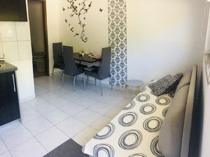 23046809-Ferienwohnung-4-Orebić-300x225-3