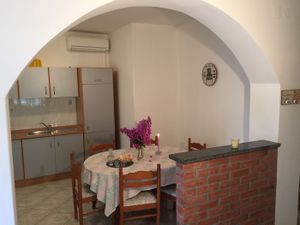 23941089-Ferienwohnung-4-Orebić-300x225-5