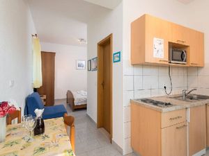 22624881-Ferienwohnung-3-Orebić-300x225-5