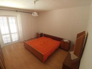 23927824-Ferienwohnung-4-Orebić-300x225-3