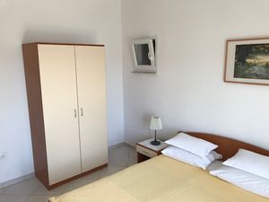 23933239-Ferienwohnung-5-Orebić-300x225-5