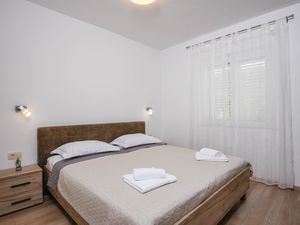 23943683-Ferienwohnung-4-Orebić-300x225-2