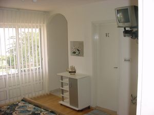 18323861-Ferienwohnung-3-Orebić-300x225-4