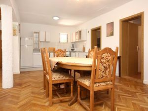 18510674-Ferienwohnung-7-Orebić-300x225-3