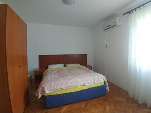 18510813-Ferienwohnung-4-Orebić-300x225-4