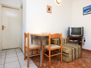 18521948-Ferienwohnung-4-Orebić-300x225-3