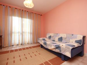 18550369-Ferienwohnung-4-Orebić-300x225-2