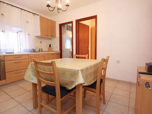 18564875-Ferienwohnung-4-Orebić-300x225-2