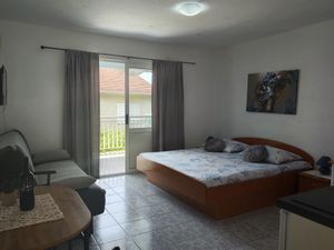 18956289-Ferienwohnung-2-Orebić-300x225-4