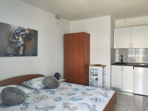 18956289-Ferienwohnung-2-Orebić-300x225-5