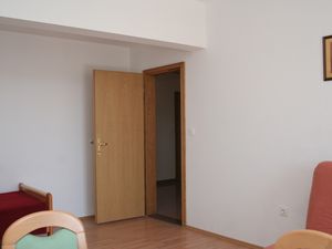 19129314-Ferienwohnung-5-Orebić-300x225-4