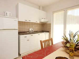 19129585-Ferienwohnung-4-Orebić-300x225-2