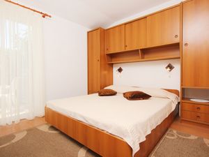 19129585-Ferienwohnung-4-Orebić-300x225-3