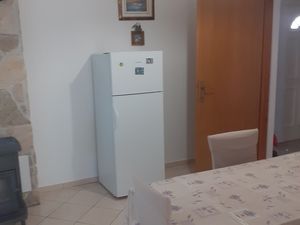 21720369-Ferienwohnung-6-Orebić-300x225-3