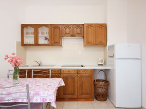 18956497-Ferienwohnung-4-Orebić-300x225-4