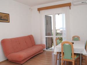 23927808-Ferienwohnung-5-Orebić-300x225-5