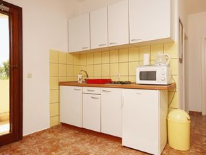 23930873-Ferienwohnung-6-Orebić-300x225-3