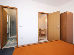 23930935-Ferienwohnung-2-Orebić-300x225-4