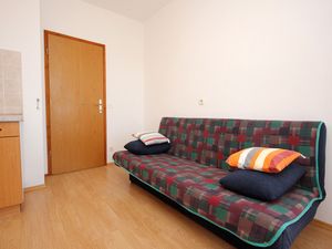 23930936-Ferienwohnung-4-Orebić-300x225-2