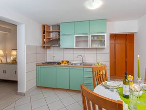 23925898-Ferienwohnung-4-Orebić-300x225-3