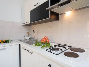 23925899-Ferienwohnung-4-Orebić-300x225-5