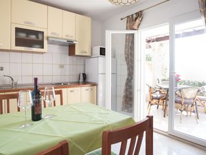 23925903-Ferienwohnung-4-Orebić-300x225-1